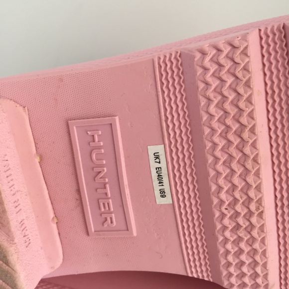 Hunter Women's Rain Boots Ankle Rubber Round Toe Glossy Light Pink Size 9 EUC - Picture 10 of 12